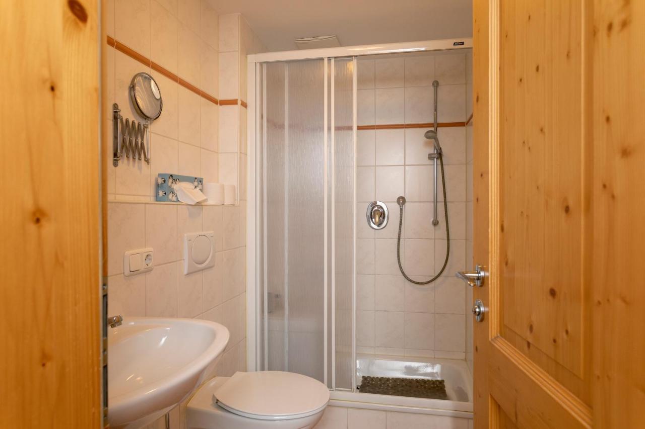 Kurbad Und Landhaus Siass Bad Kohlgrub Exterior photo